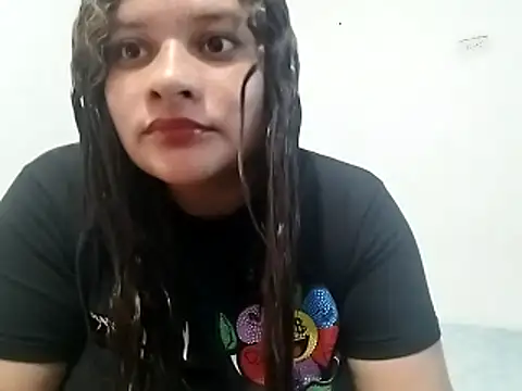 Snapshot of Mara_lopez21 chatting on May 17, 2026, 2:46 pm Mara lopez21 online show from May 17, 2026, 2:46 pm