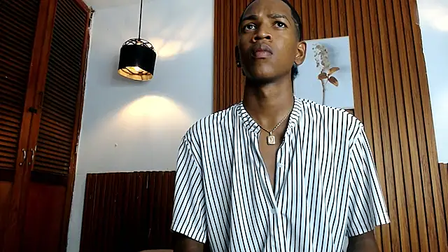 Snapshot of Afrowayuu chatting on June 1, 2026, 5:25 pm Afrowayuu online show from June 1, 2026, 5:25 pm