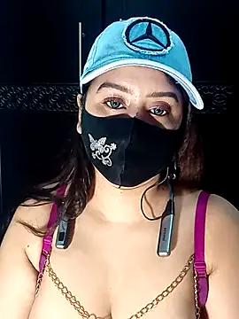 Choco-230 online show from July 15, 2026, 7:52 pm