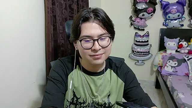 Snapshot of kuromi_boy chatting on June 10, 2026, 1:17 am kuromi boy online show from June 10, 2026, 1:17 am