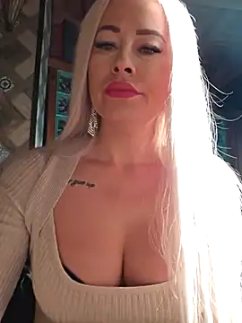 Snapshot of MILFBARBY chatting on December 4, 2024, 8:23 am MILFBARBY online show from December 4, 2024, 8:23 am