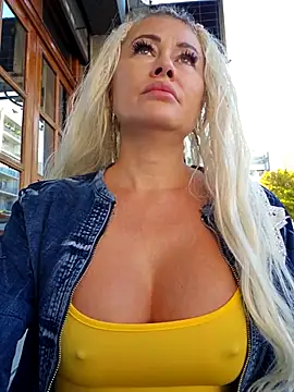 Snapshot of MILFBARBY chatting on September 14, 2025, 7:18 am MILFBARBY online show from September 14, 2025, 7:18 am