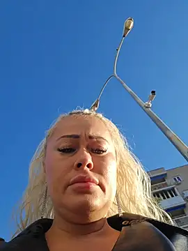 Snapshot of MILFBARBY chatting on October 18, 2025, 7:31 am MILFBARBY online show from October 18, 2025, 7:31 am