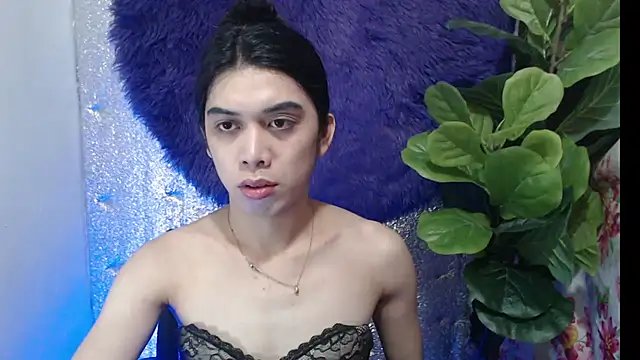 RoseAmarie online show from July 22, 2026, 12:41 pm