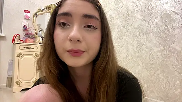 Snapshot of Rosie_Sweety chatting on June 2, 2026, 7:38 pm Rosie Sweety online show from June 2, 2026, 7:38 pm