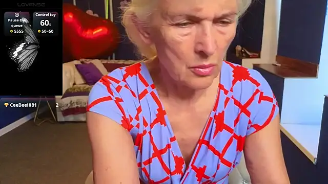 Snapshot of Nia_Natur chatting on June 13, 2026, 6:22 am Nia Natur online show from June 13, 2026, 6:22 am