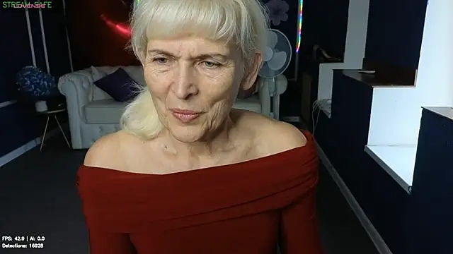 Snapshot of Nia_Natur chatting on June 29, 2026, 6:08 am Nia Natur online show from June 29, 2026, 6:08 am