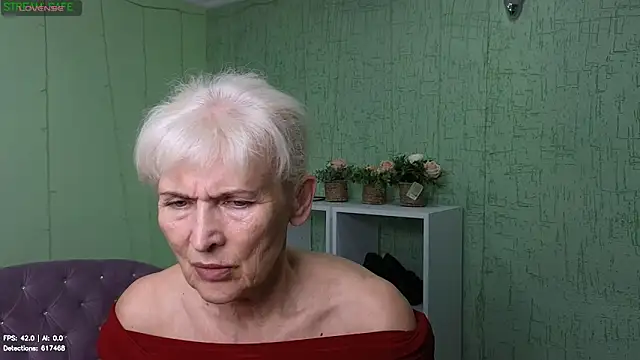 Snapshot of Nia_Natur chatting on June 30, 2026, 10:38 am Nia Natur online show from June 30, 2026, 10:38 am