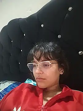 Snapshot of Melissa_Girat_ chatting on May 14, 2026, 1:45 am Melissa Girat online show from May 14, 2026, 1:45 am