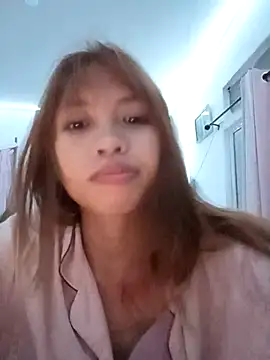 Snapshot of sweetpinayxxx chatting on June 2, 2026, 1:02 pm sweetpinayxxx online show from June 2, 2026, 1:02 pm