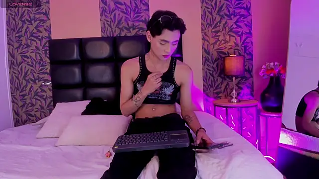 Snapshot of tian_sex chatting on June 18, 2026, 10:47 pm tian sex online show from June 18, 2026, 10:47 pm