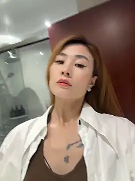 Snapshot of okgirl_23 chatting on June 8, 2026, 1:55 pm okgirl 23 online show from June 8, 2026, 1:55 pm
