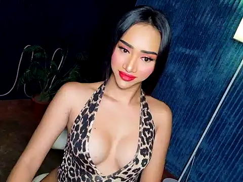 Snapshot of kylie_marie chatting on July 11, 2026, 5:37 pm kylie marie online show from July 11, 2026, 5:37 pm