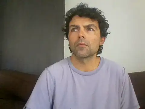 Snapshot of perrolobo78 chatting on May 26, 2026, 1:51 pm perrolobo78 online show from May 26, 2026, 1:51 pm