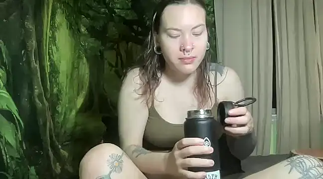 mo0ngoddess online show from January 31, 2025, 2:48 am