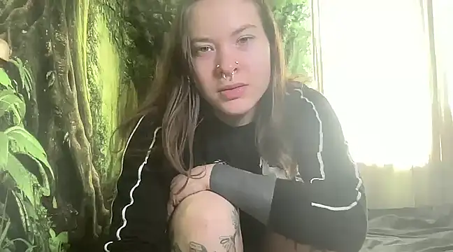 mo0ngoddess online show from February 18, 2025, 10:58 pm