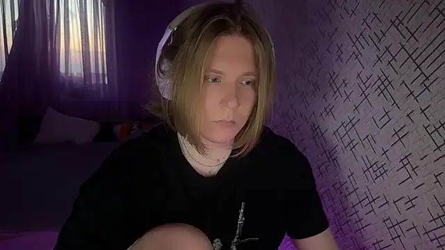 Snapshot of Hirtay chatting on June 8, 2026, 5:35 pm Hirtay online show from June 8, 2026, 5:35 pm