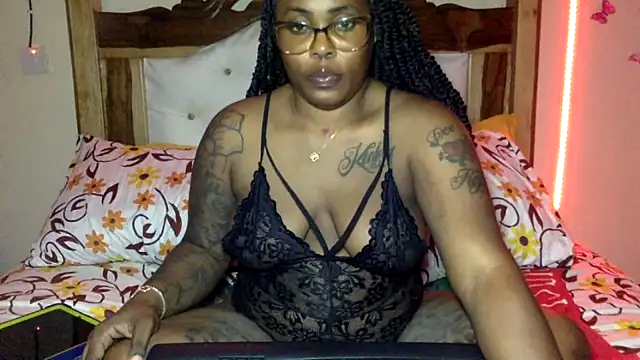 creamyamber online show from April 7, 2026, 1:39 am