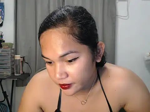sassymaxinex online show from May 17, 2026, 2:20 am