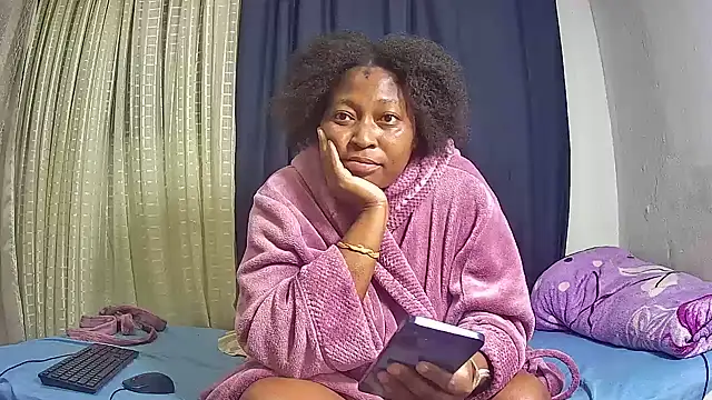 HottyBoobs5 online show from June 10, 2026, 1:06 am