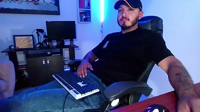 Thiago 420 online show from May 16, 2026, 12:18 am