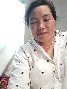 Snapshot of myle-couple22 chatting on May 15, 2026, 6:20 am myle-couple22 online show from May 15, 2026, 6:20 am