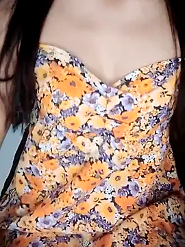 Ipho girl online show from May 23, 2026, 6:07 am
