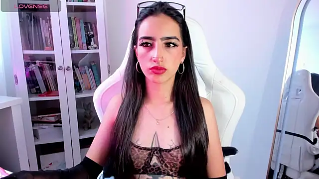 Snapshot of AgathaBlair chatting on June 4, 2026, 8:26 pm AgathaBlair online show from June 4, 2026, 8:26 pm