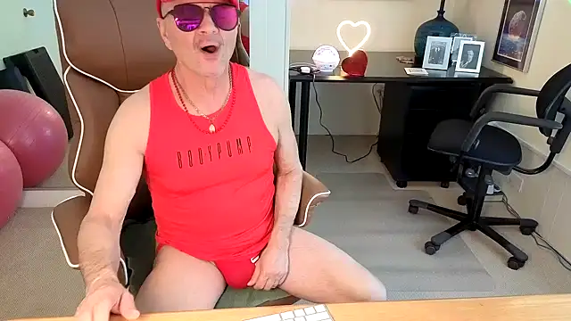 hotdadbod online show from January 11, 2026, 9:42 pm