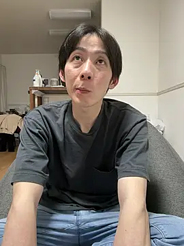 yan638 online show from May 15, 2026, 12:01 pm