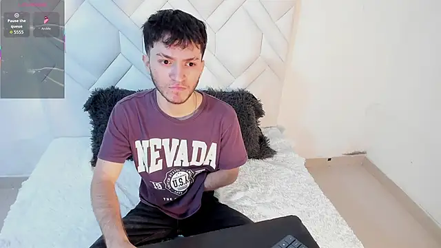 kavencastro online show from June 8, 2026, 9:15 pm