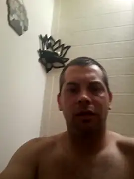 Snapshot of Johnathanleenol chatting on June 19, 2026, 6:07 am Johnathanleenol online show from June 19, 2026, 6:07 am