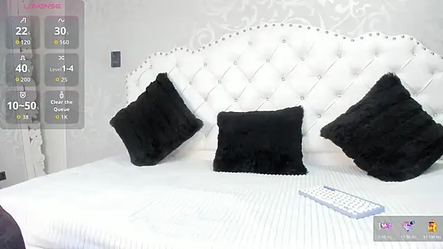 Snapshot of LilithBoneth chatting on June 20, 2026, 8:33 pm LilithBoneth online show from June 20, 2026, 8:33 pm