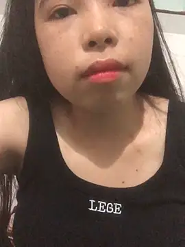 Alime-cute online show from May 19, 2026, 3:46 am