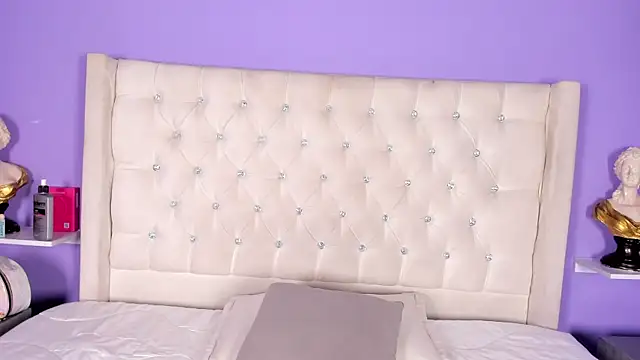 Snapshot of candy_queens_ chatting on June 28, 2026, 10:43 am candy queens online show from June 28, 2026, 10:43 am