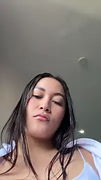 Snapshot of Tatiana123_ chatting on May 15, 2026, 7:21 pm Tatiana123 online show from May 15, 2026, 7:21 pm