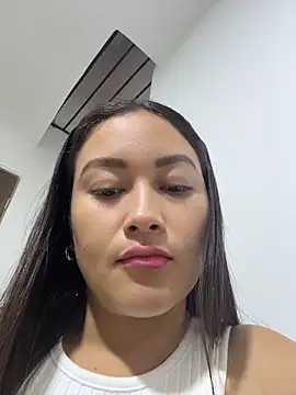 Snapshot of Tatiana123_ chatting on June 2, 2026, 7:49 pm Tatiana123 online show from June 2, 2026, 7:49 pm