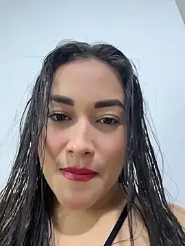 Snapshot of Tatiana123_ chatting on July 1, 2026, 12:01 am Tatiana123 online show from July 1, 2026, 12:01 am