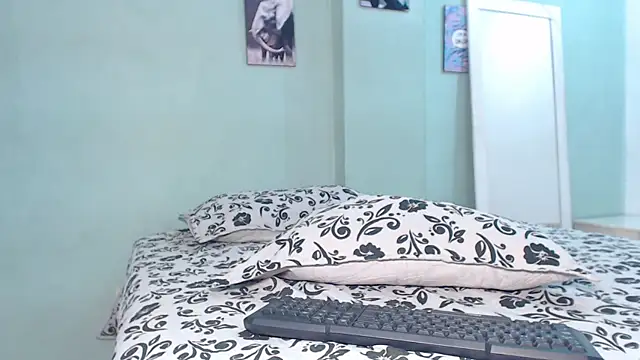 Snapshot of adara_valentina chatting on May 14, 2026, 7:09 pm adara valentina online show from May 14, 2026, 7:09 pm