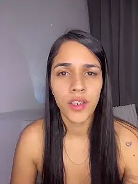 Snapshot of Isa_steele chatting on June 18, 2026, 4:57 am Isa steele online show from June 18, 2026, 4:57 am