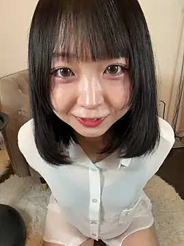 Snapshot of yu_nya chatting on May 14, 2026, 3:35 am yu nya online show from May 14, 2026, 3:35 am