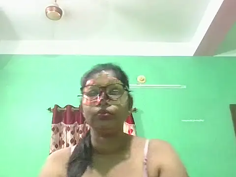 Kavya17 online show from June 10, 2026, 3:29 am