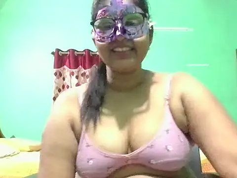 Snapshot of Kavya17 chatting on June 19, 2026, 2:54 pm Kavya17 online show from June 19, 2026, 2:54 pm