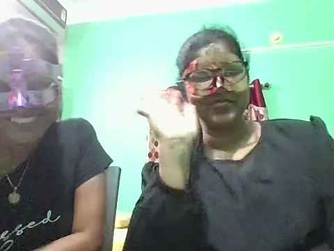 Snapshot of Kavya17 chatting on June 21, 2026, 1:57 pm Kavya17 online show from June 21, 2026, 1:57 pm