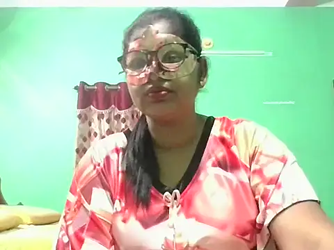 Snapshot of Kavya17 chatting on June 27, 2026, 2:23 pm Kavya17 online show from June 27, 2026, 2:23 pm