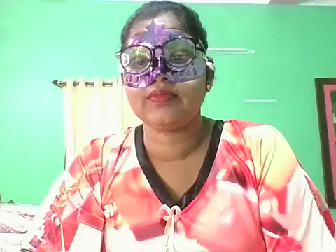 Snapshot of Kavya17 chatting on July 5, 2026, 9:16 am Kavya17 online show from July 5, 2026, 9:16 am