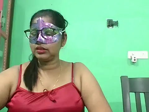 Snapshot of Kavya17 chatting on July 22, 2026, 1:58 pm Kavya17 online show from July 22, 2026, 1:58 pm