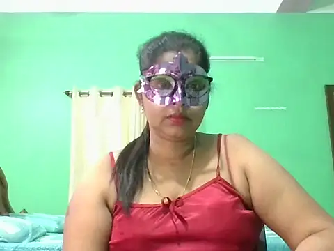 Snapshot of Kavya17 chatting on July 24, 2026, 2:26 pm Kavya17 online show from July 24, 2026, 2:26 pm