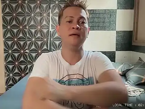 Snapshot of PhilFuckBOYY chatting on May 16, 2026, 6:10 am PhilFuckBOYY online show from May 16, 2026, 6:10 am