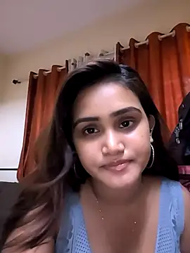 Ash Dolll online show from May 14, 2026, 10:33 am